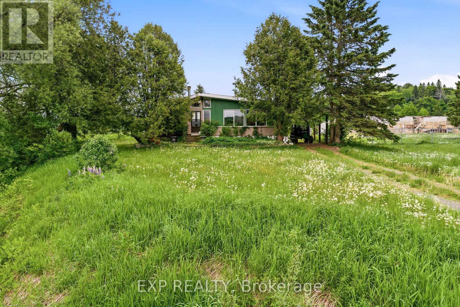 1524 HEKKLA ROAD - 4