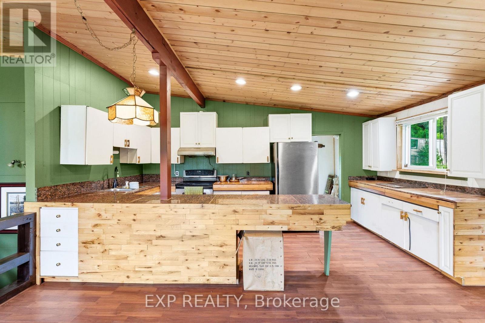 1524 HEKKLA ROAD - 6