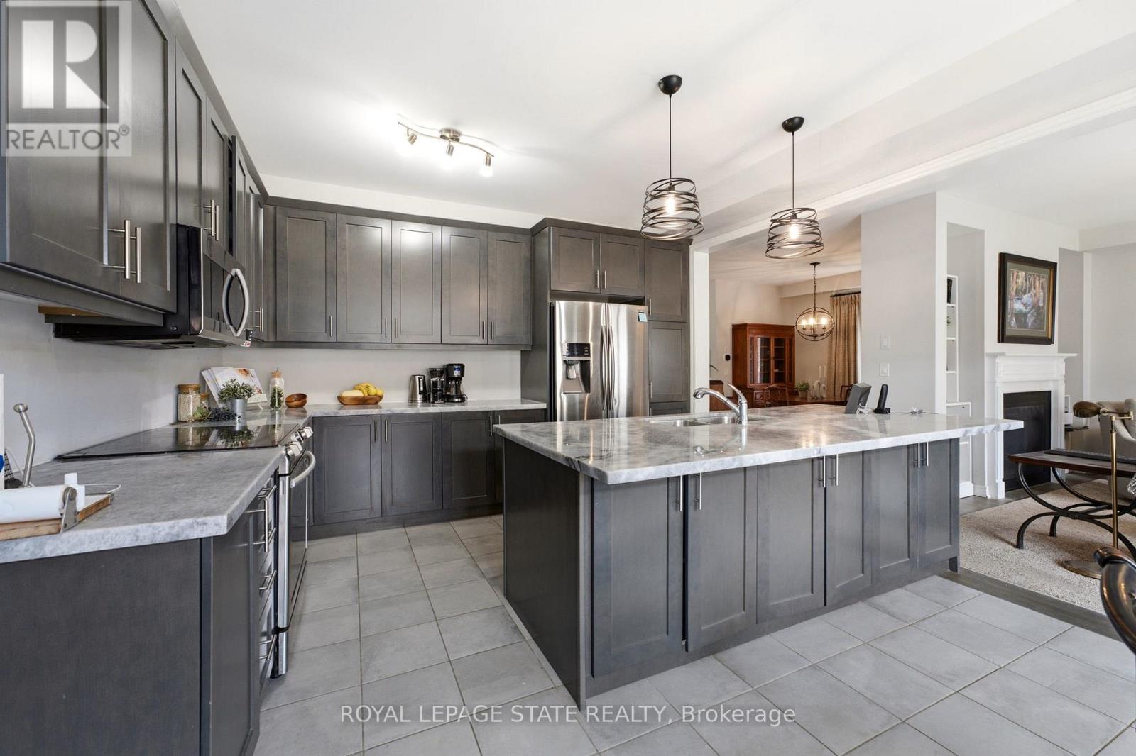 11 MORRISON DRIVE - 6