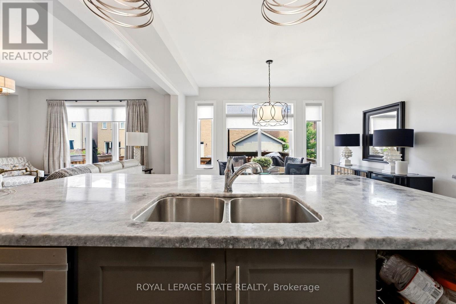 11 MORRISON DRIVE - 8