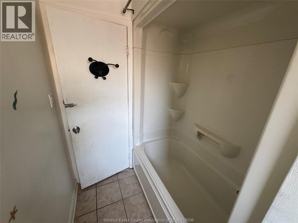 2650 RIVARD AVENUE - 13