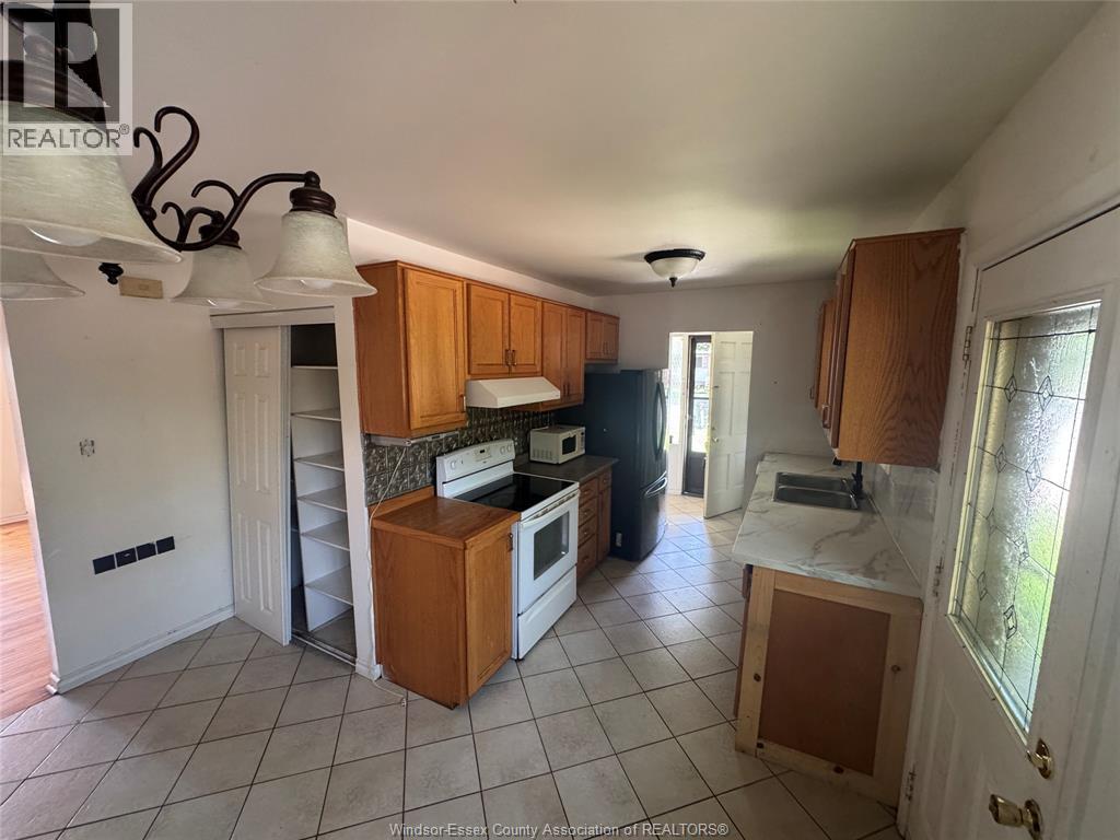 2650 RIVARD AVENUE - 9