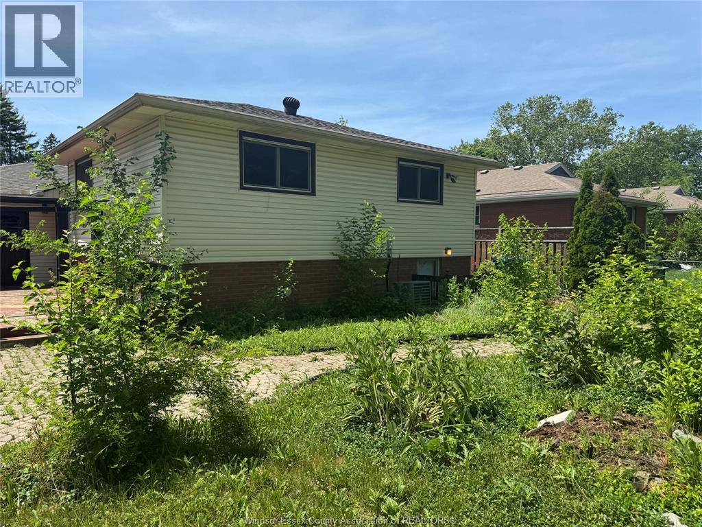 2650 RIVARD AVENUE - 34