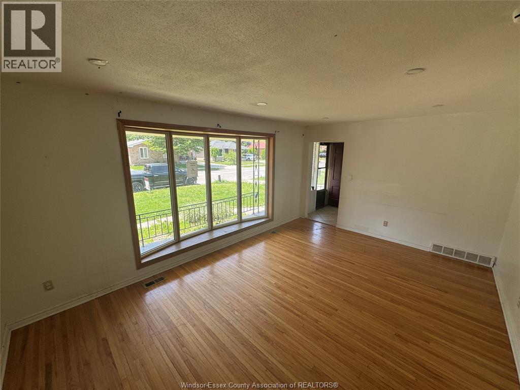 2650 RIVARD AVENUE - 4