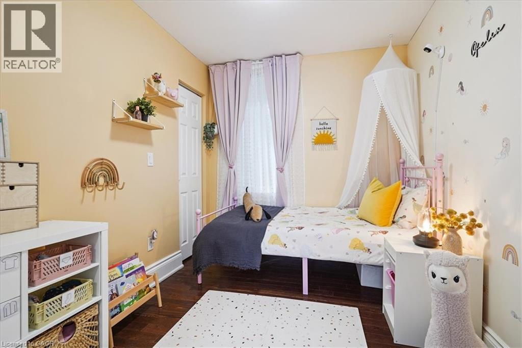 32 ALLAN Avenue - 23