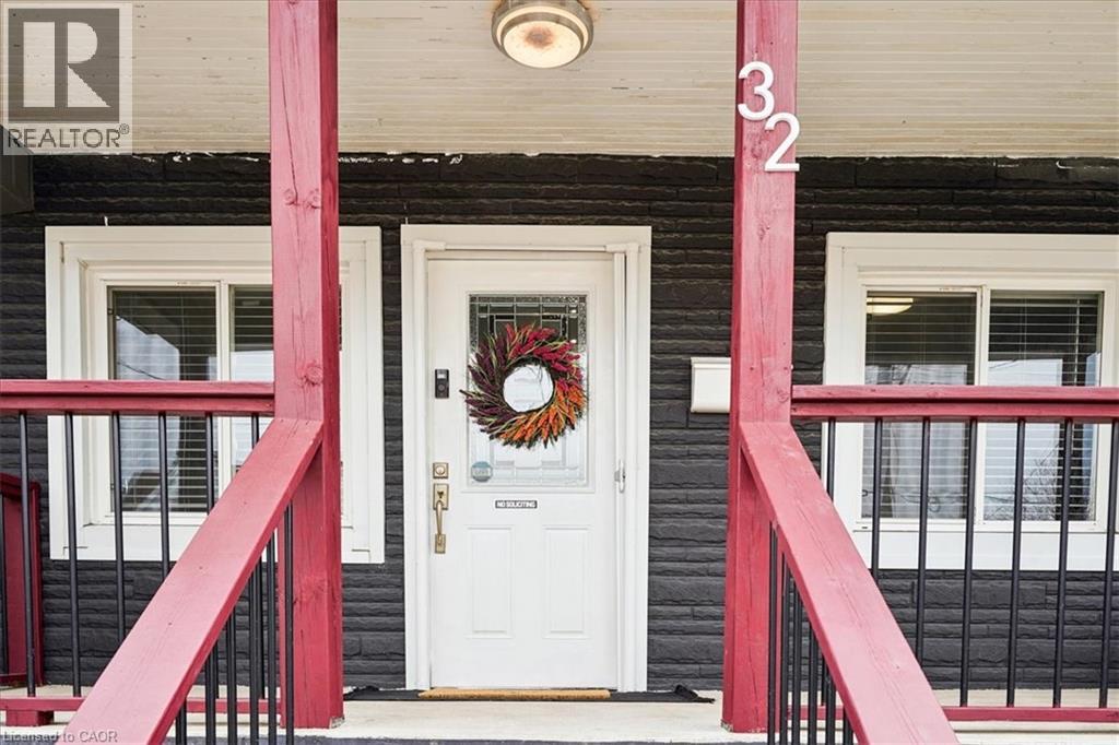 32 ALLAN Avenue - 3