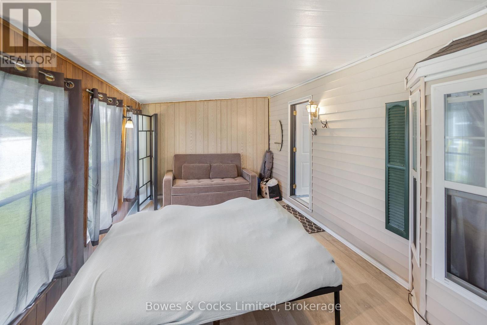 13 TRILLIUM DRIVE - 18