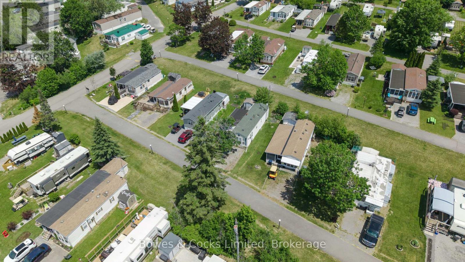 13 TRILLIUM DRIVE - 25