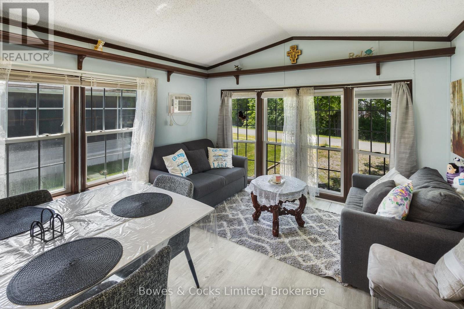 13 TRILLIUM DRIVE - 8