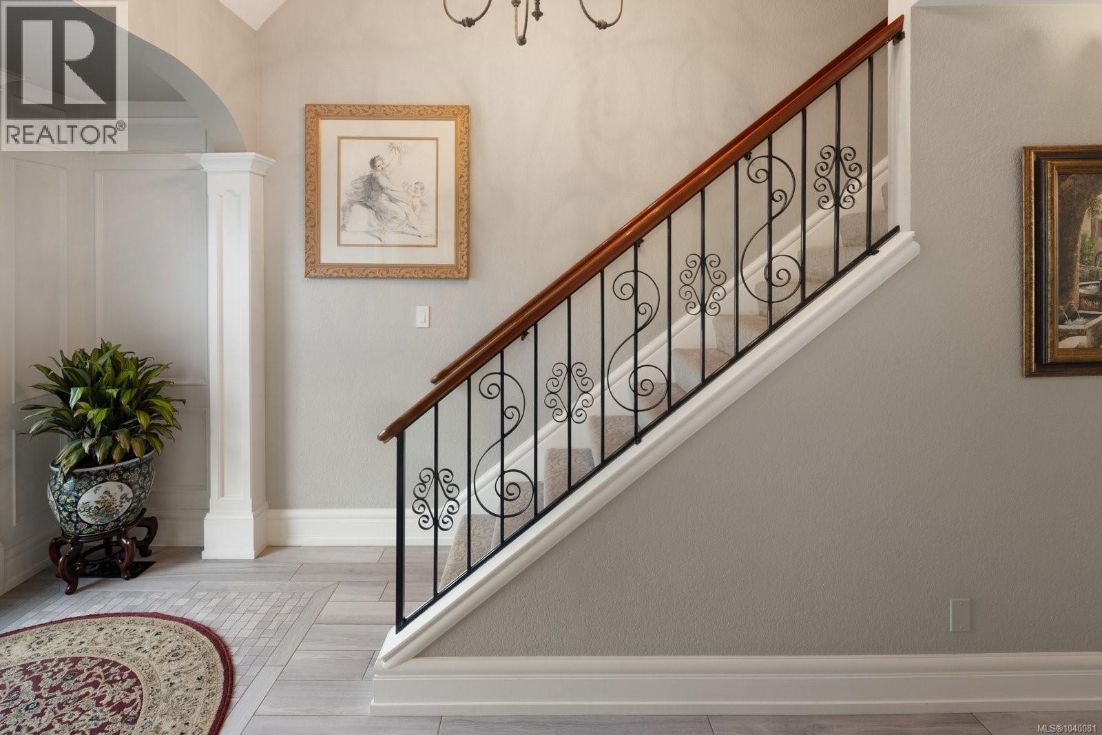 2773 Arbutus Rd - 28