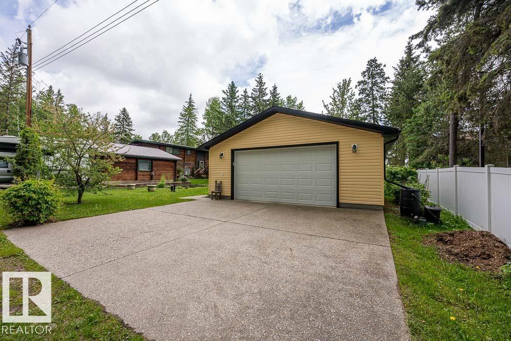#90 2001 TWP RD — photo 11