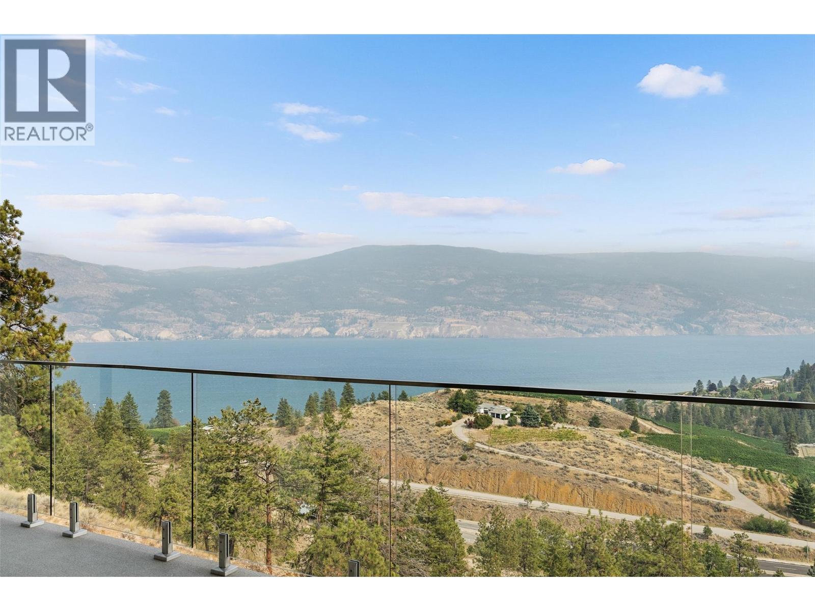 18697 Mckenzie Court, Summerland