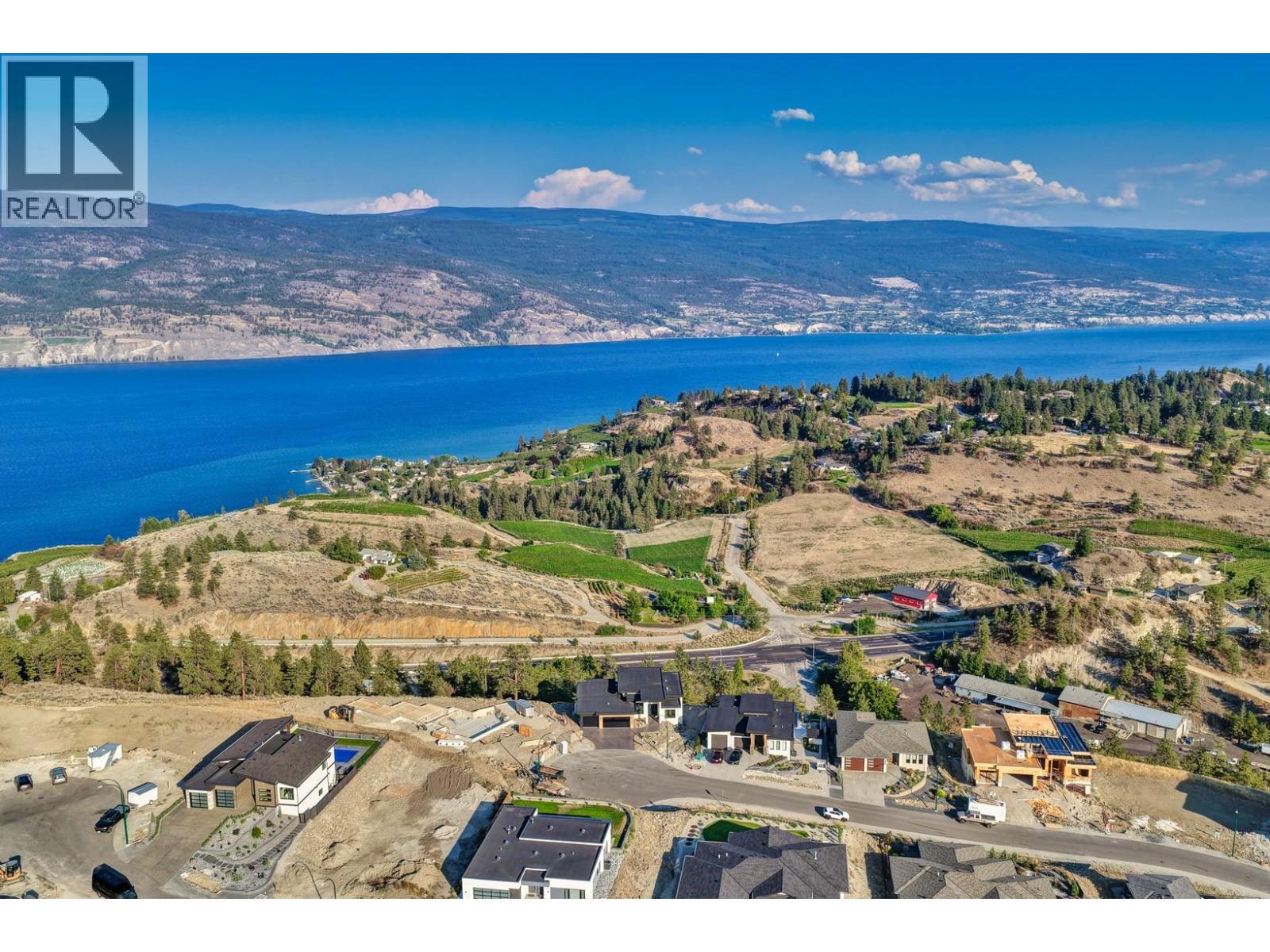18697 Mckenzie Court, Summerland