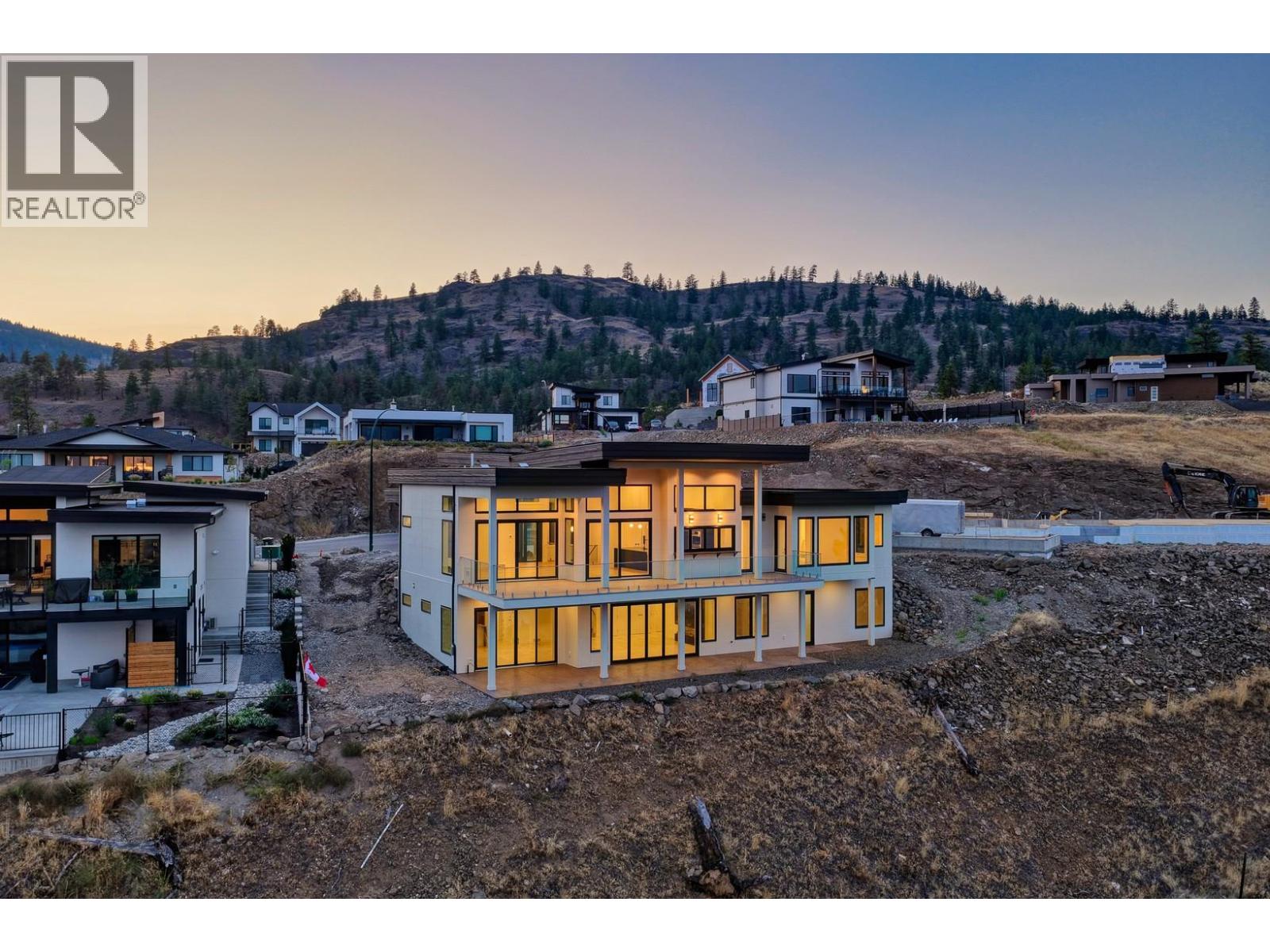 18697 Mckenzie Court, Summerland