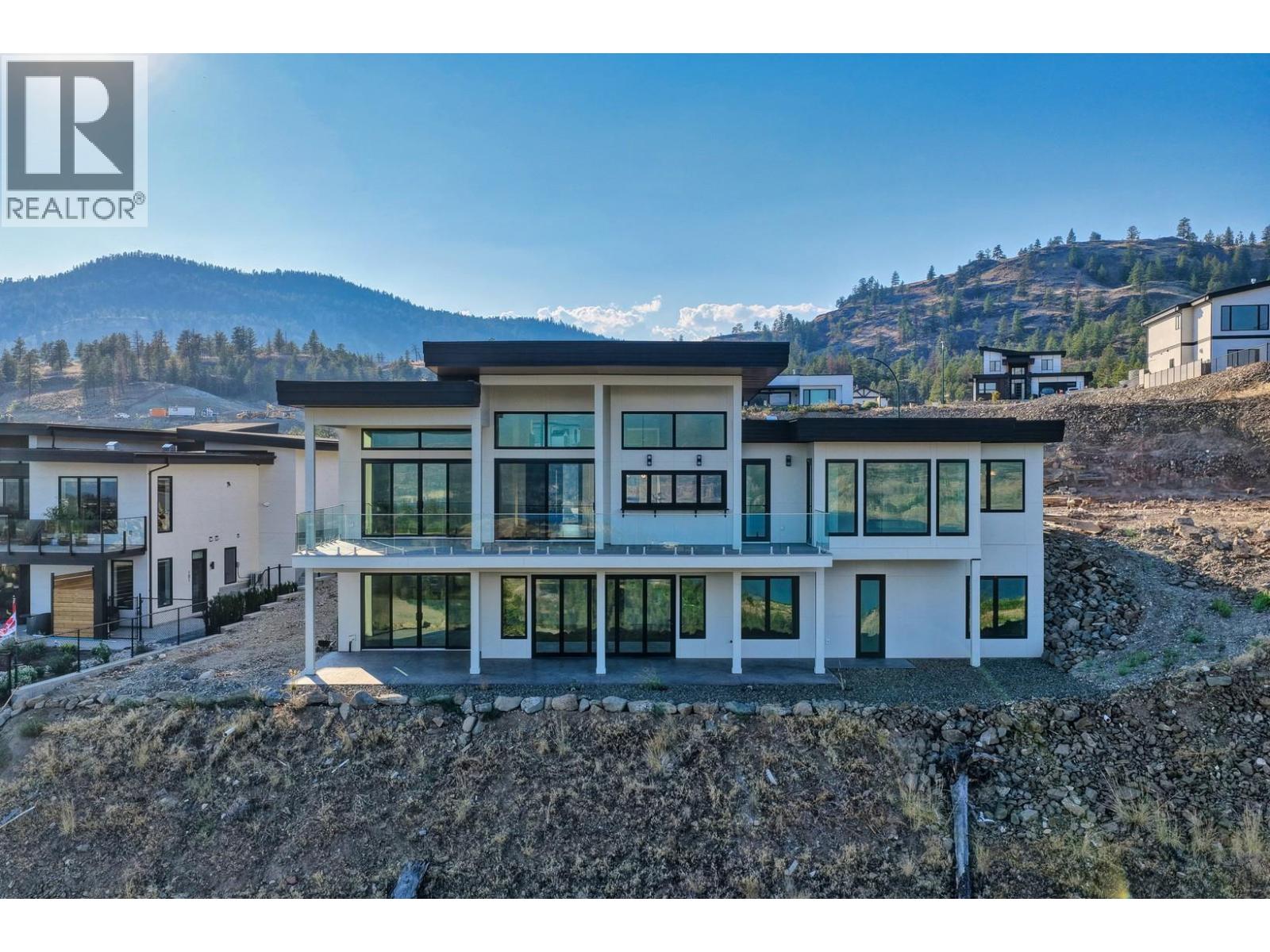 18697 Mckenzie Court, Summerland