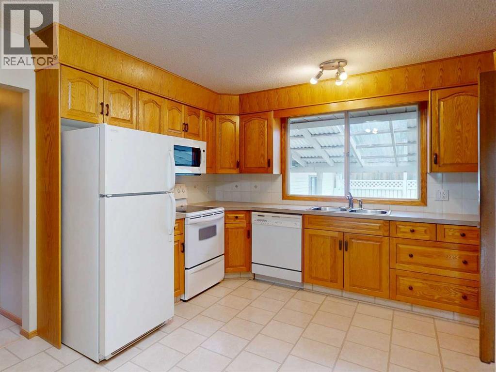 548 Mcintosh Road NE — photo 7