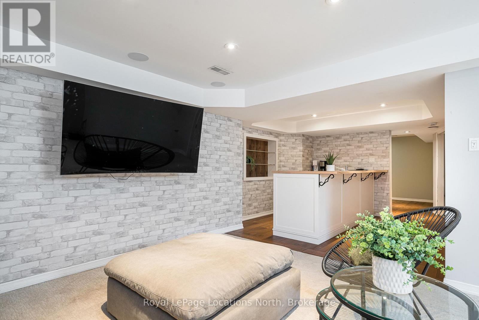 12 PATTON STREET - 30