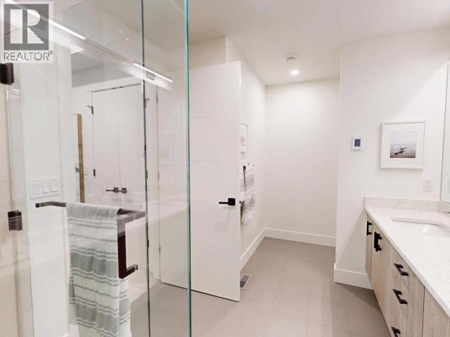 4060 SATURNA AVE - 24
