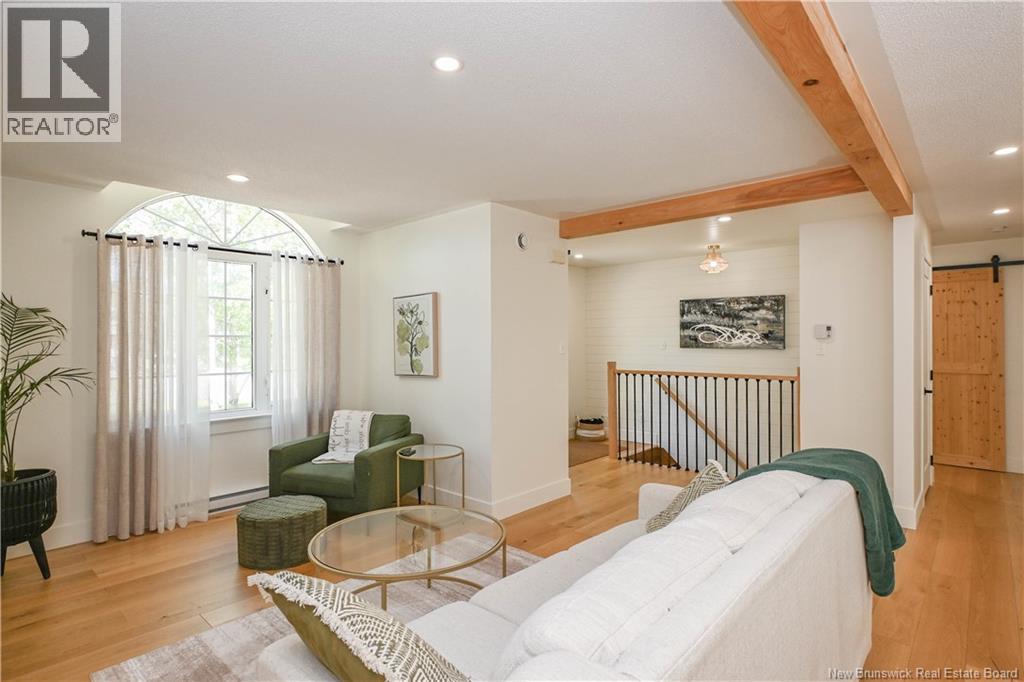 374 du Bicentenaire Street - 27
