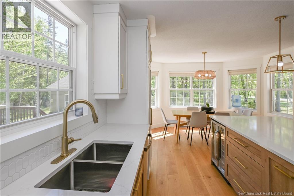 374 du Bicentenaire Street - 17
