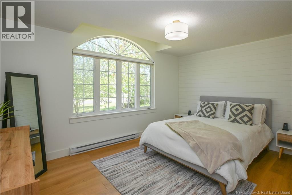 374 du Bicentenaire Street - 34