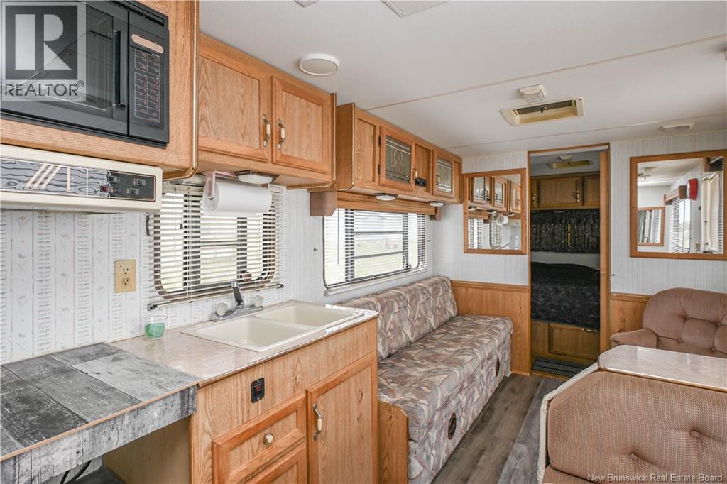 270 des Chalets Road - 33