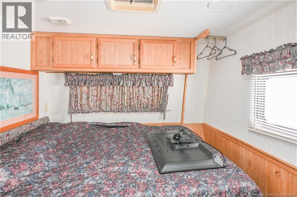 270 des Chalets Road - 36