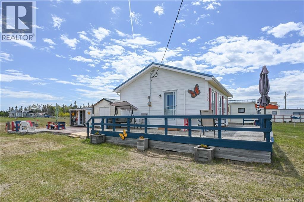 270 des Chalets Road - 5