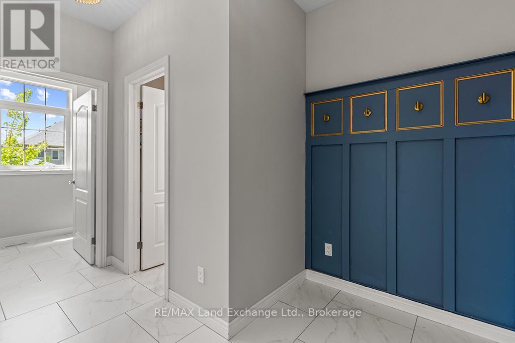 360 DEVONSHIRE ROAD - 16