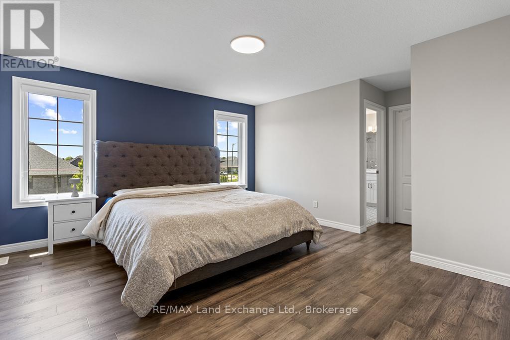 360 DEVONSHIRE ROAD - 22