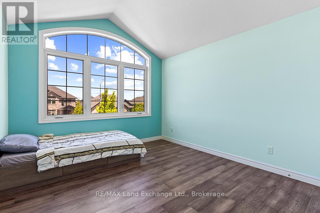 360 DEVONSHIRE ROAD - 27