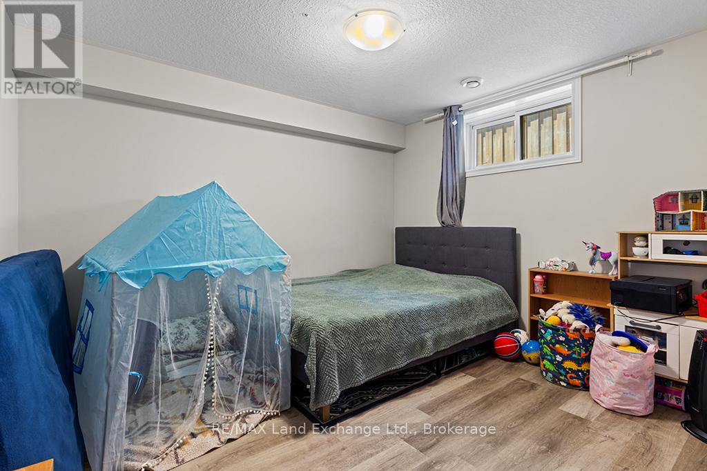 360 DEVONSHIRE ROAD - 42