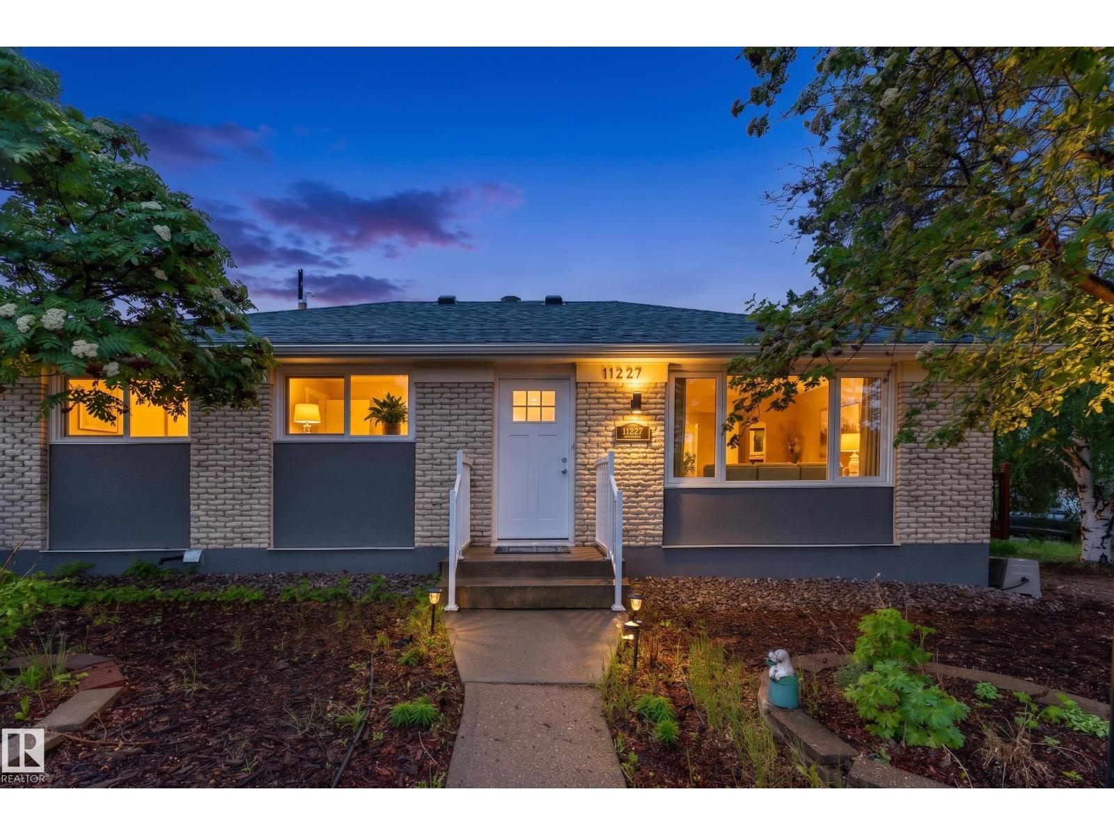 11227 40 AV NW - 1