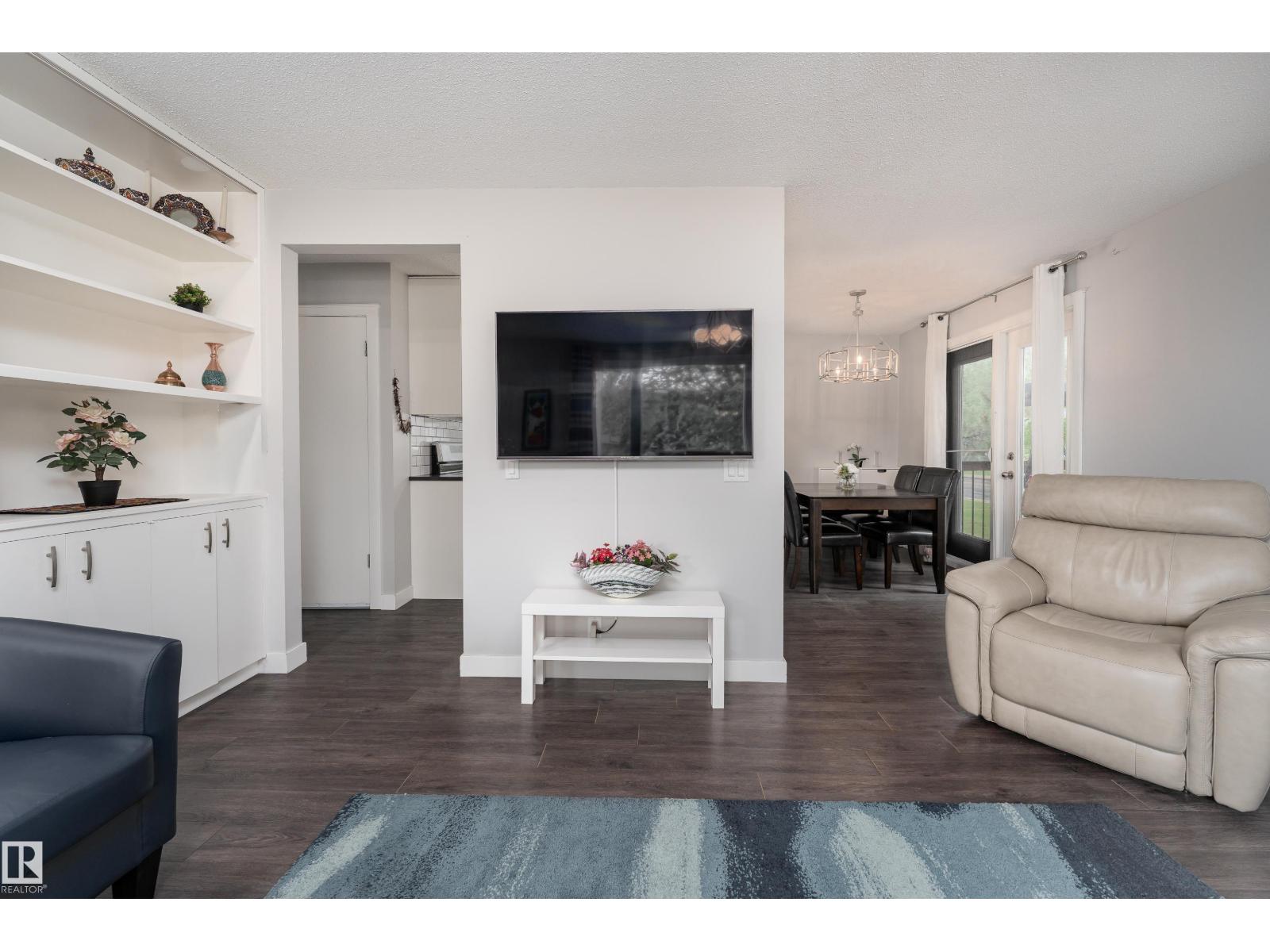 11227 40 AV NW - 8