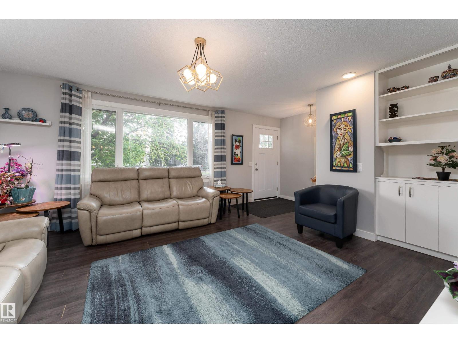 11227 40 AV NW - 6