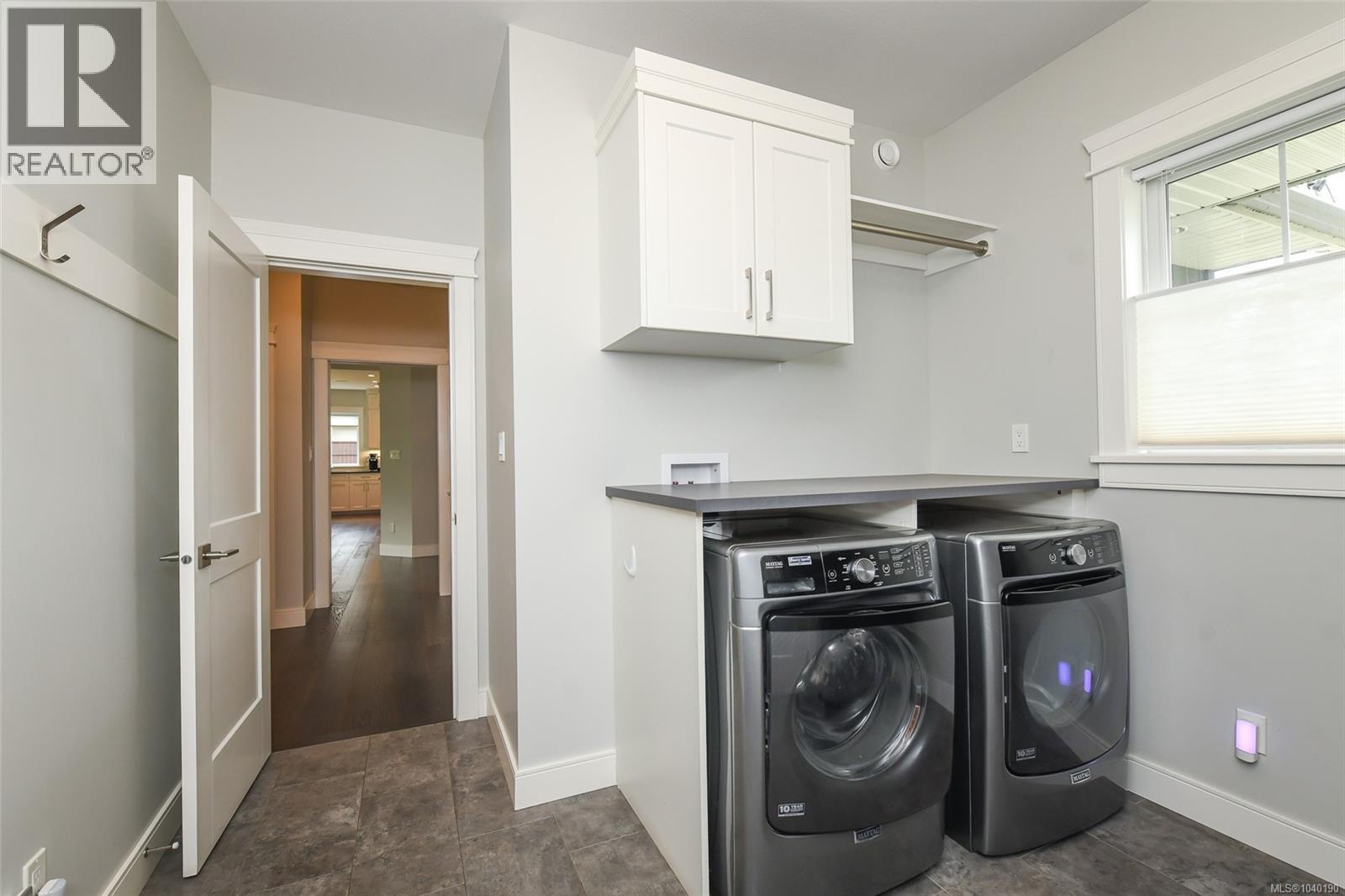 2241 Sussex Pl - 34
