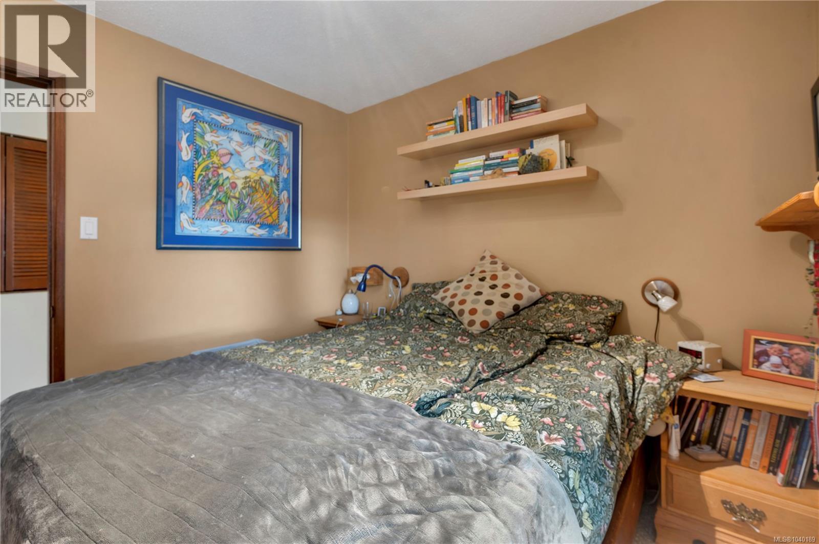 810 Shellbourne Blvd - 31