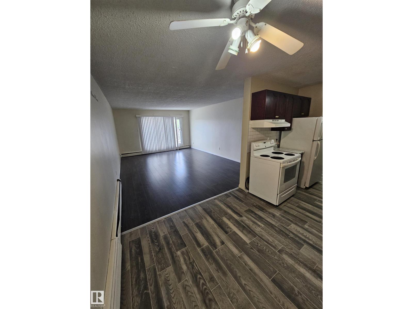 #401 10615 110 Street NW - 11