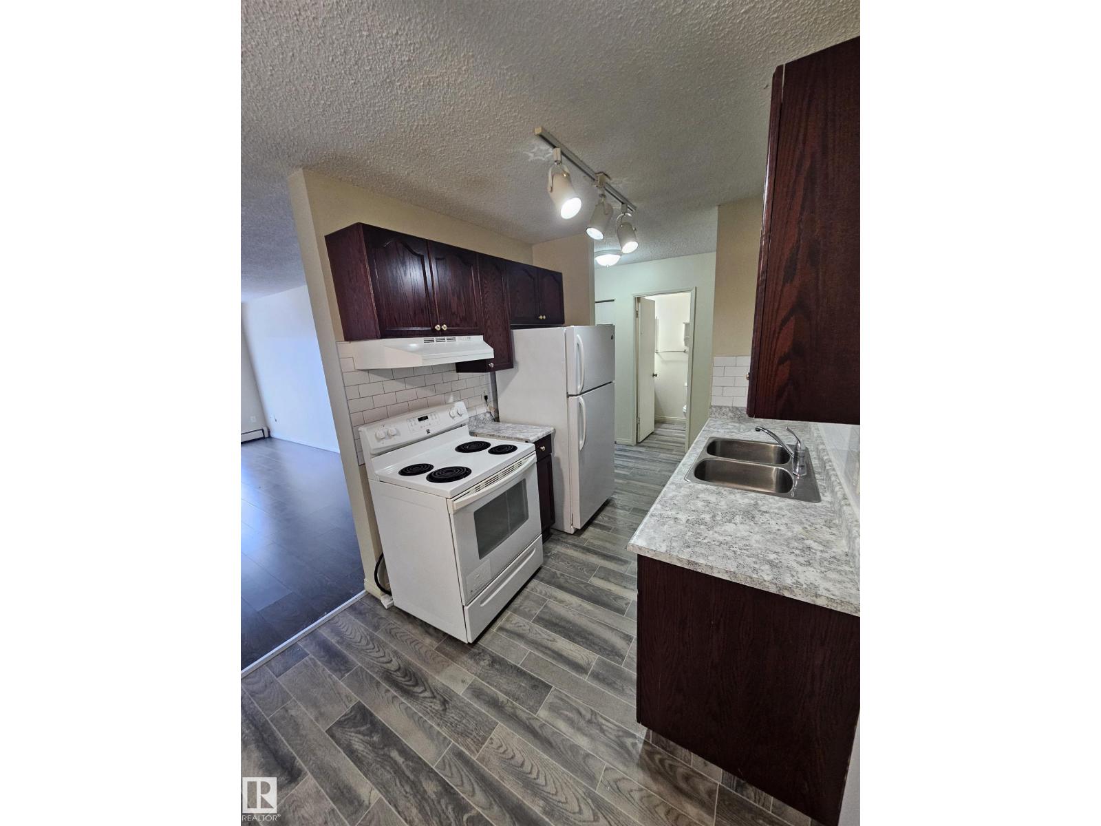 #401 10615 110 Street NW - 5