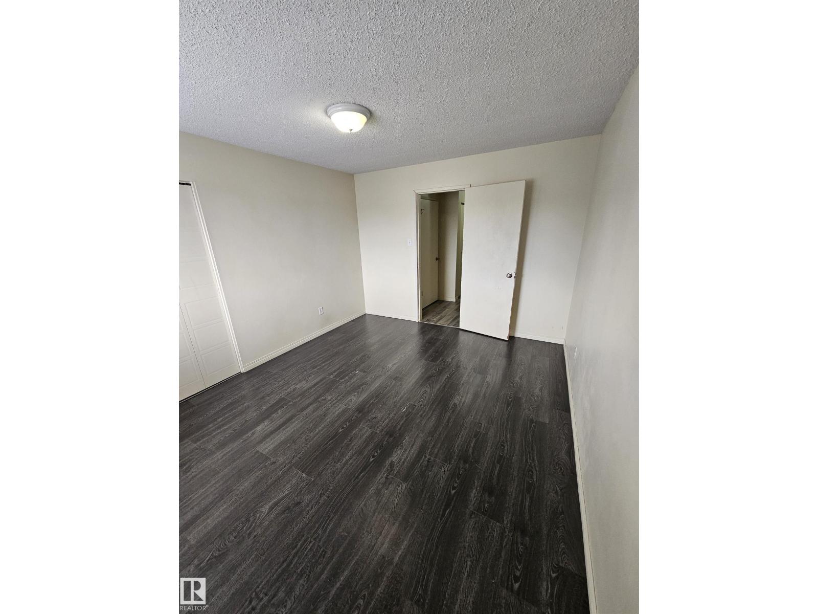 #401 10615 110 Street NW - 8