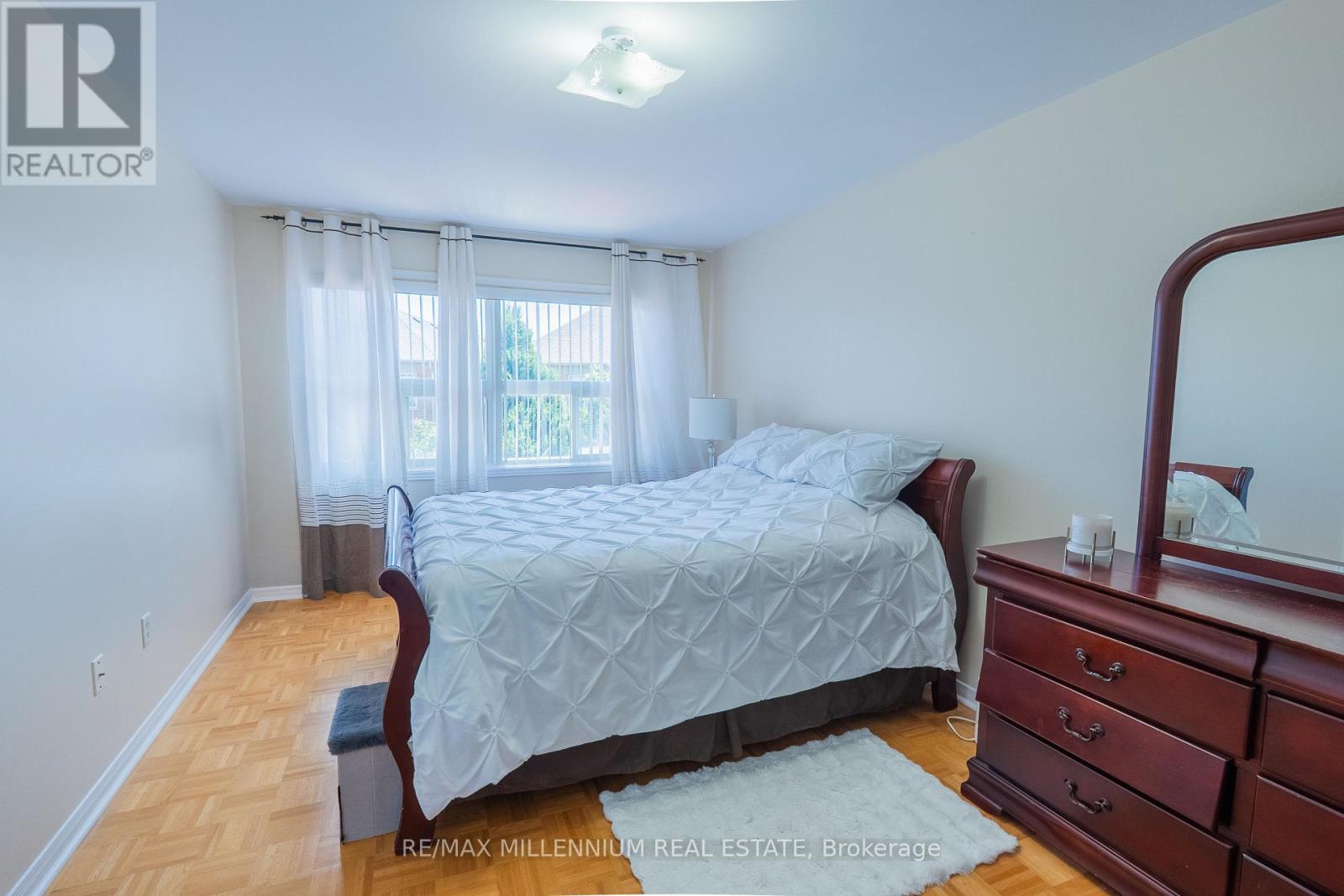 90 RONAN CRESCENT - 12