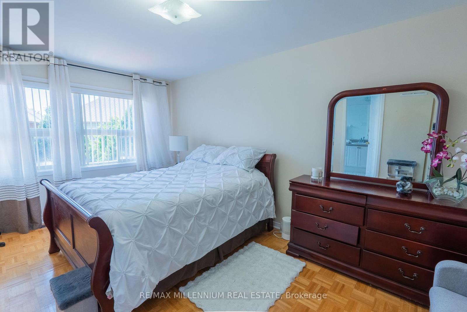 90 RONAN CRESCENT - 13