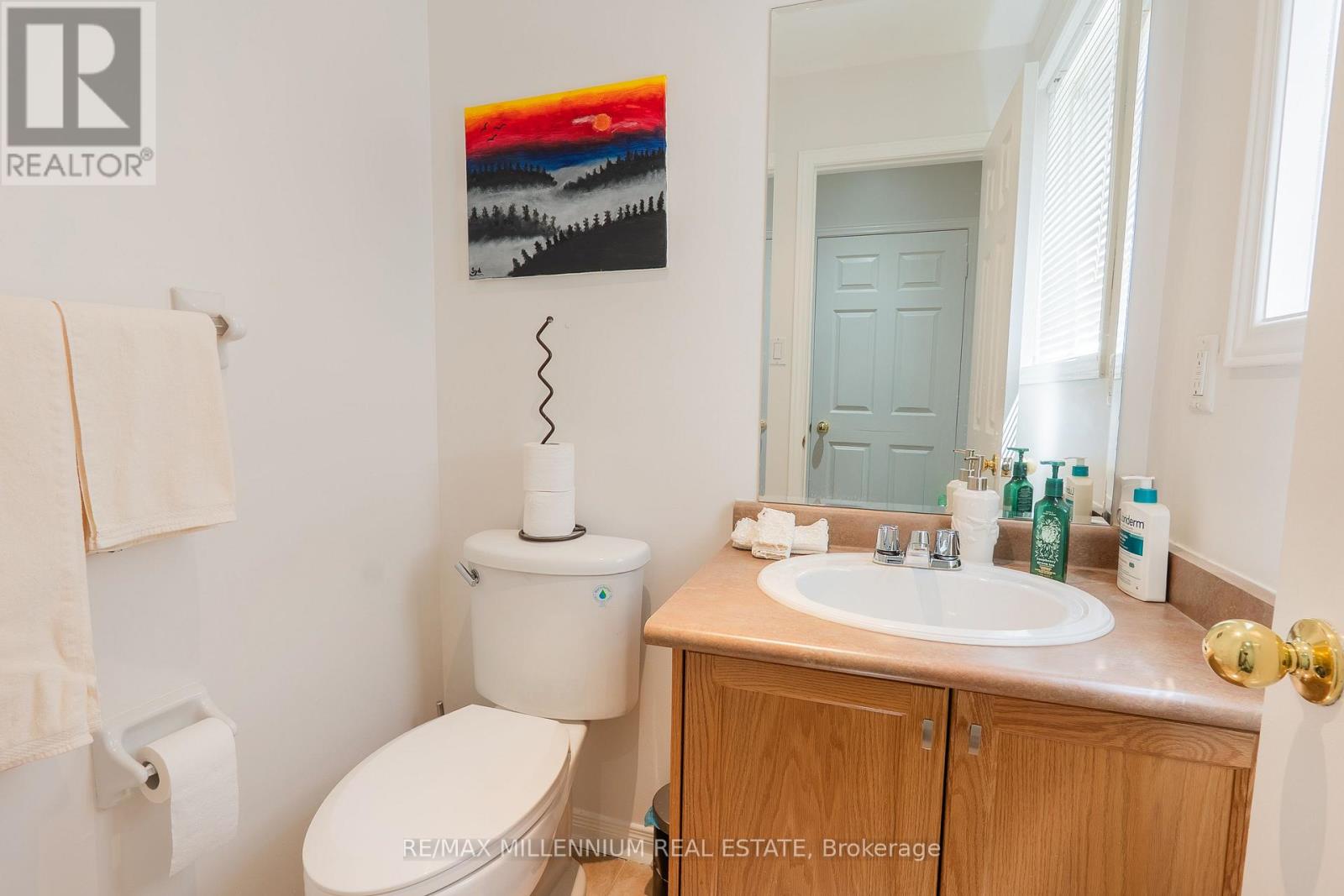90 RONAN CRESCENT - 26
