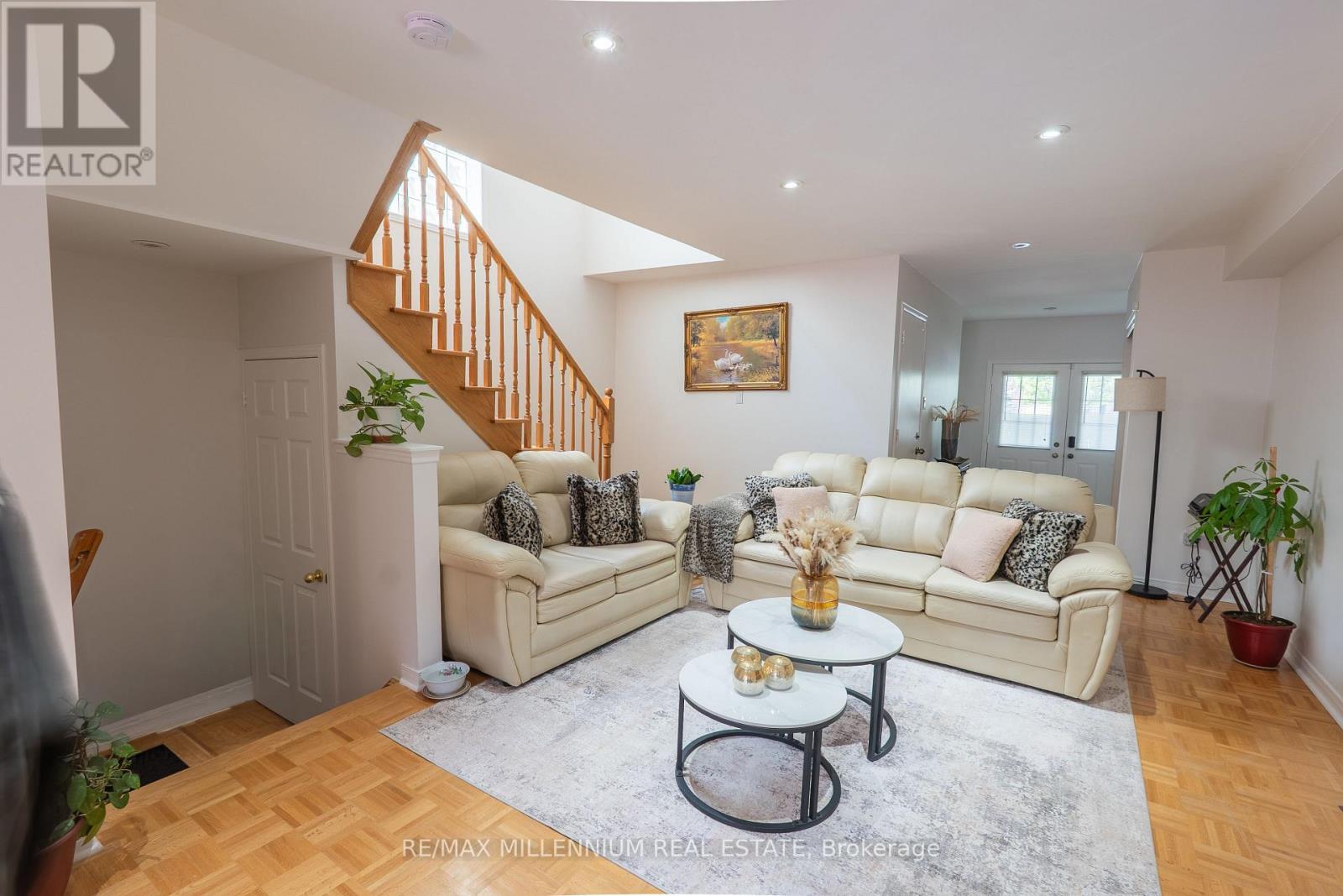 90 RONAN CRESCENT - 5