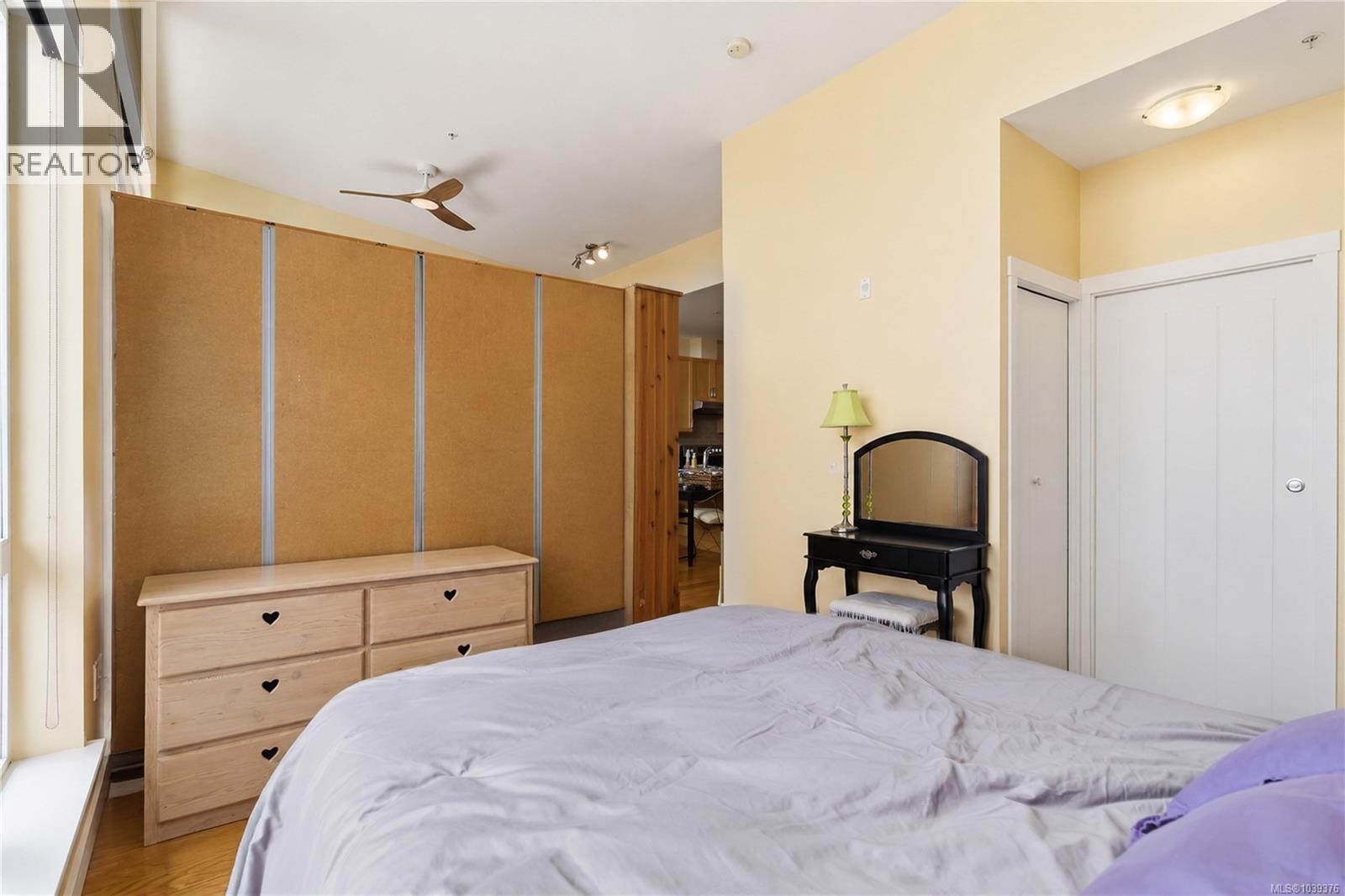#302 6683 Horne Rd - 26