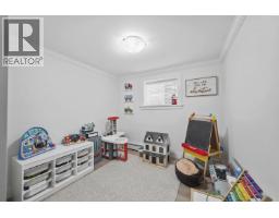 4560 Pender Street, Burnaby, BC V5C2N1 Photo 25