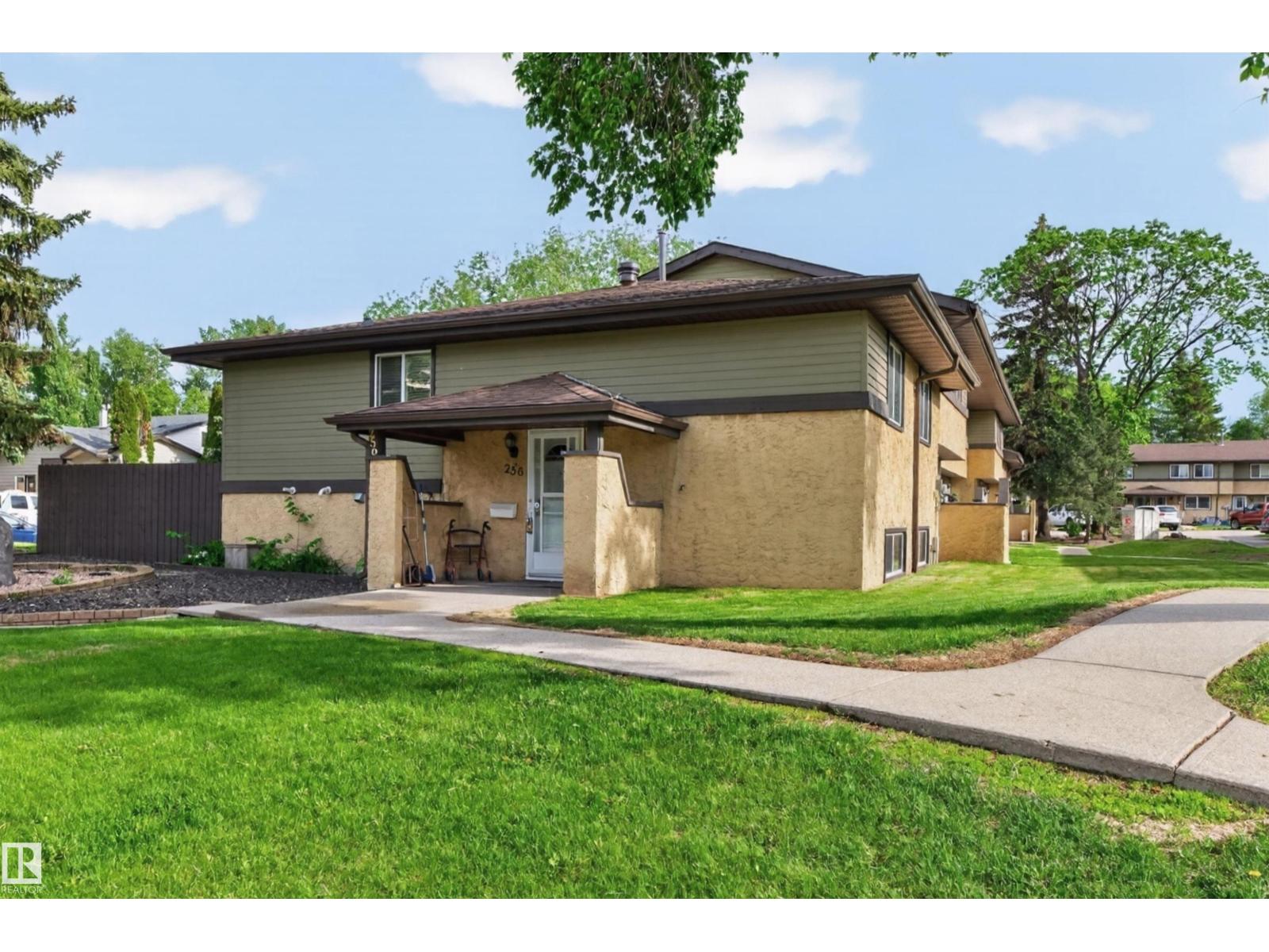 256 WOODBRIDGE WY - 1