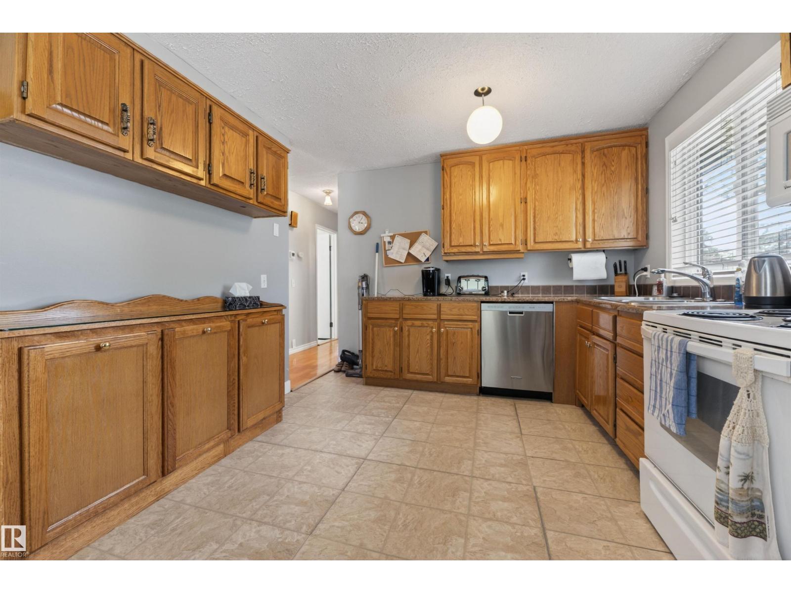 256 WOODBRIDGE WY - 12