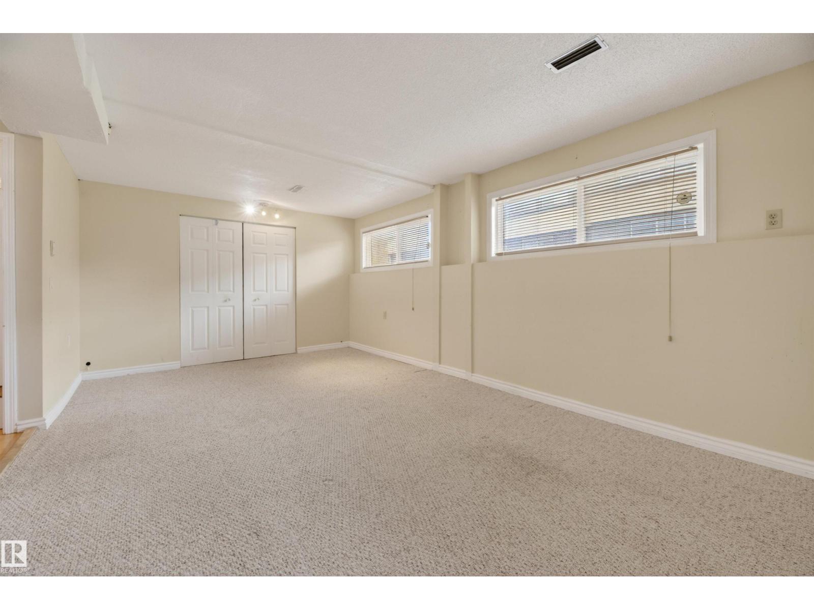 256 WOODBRIDGE WY - 19