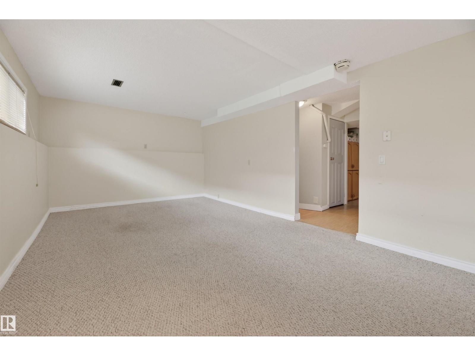 256 WOODBRIDGE WY - 21